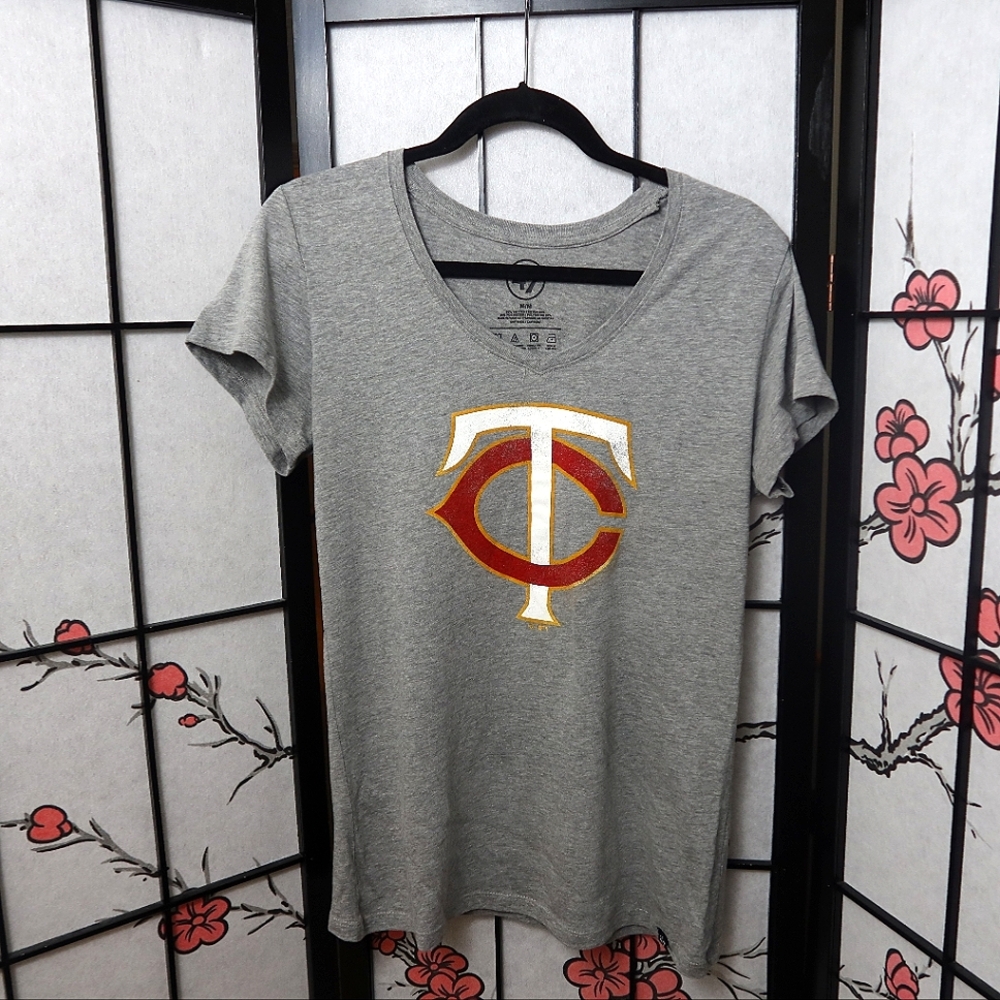 47 Brand Gray Minnesota Twins Baseball Tee with Red and Gold TC Emblem Size M